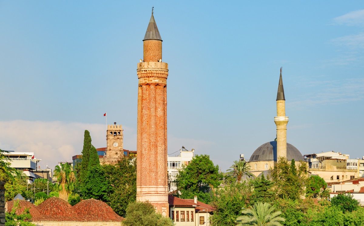 Meczet Yivli Minare, Antalya